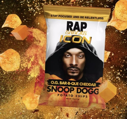 Rap Snacks Snoop Dogg O.G. Bar-B-Que Cheddar Chips 71g – Bild 2